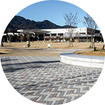 広場